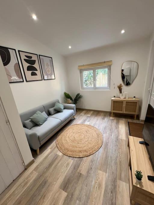 Tres Bel Appartement Neuf アヴィニョン エクステリア 写真